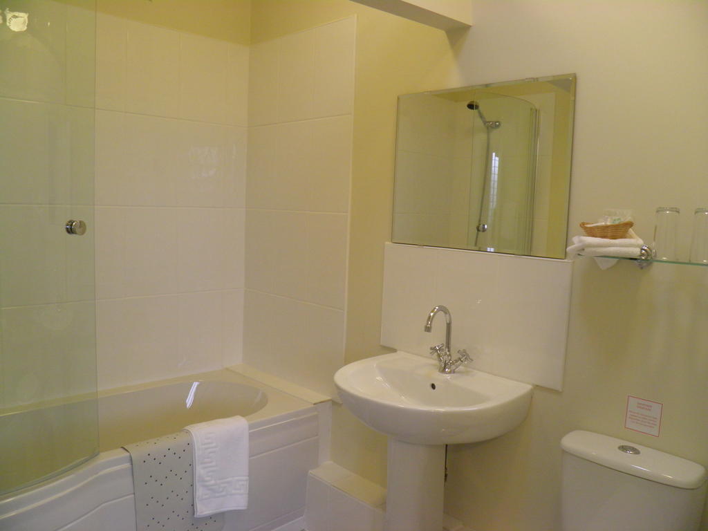 Foxcroft Bed & Breakfast Милом Номер фото